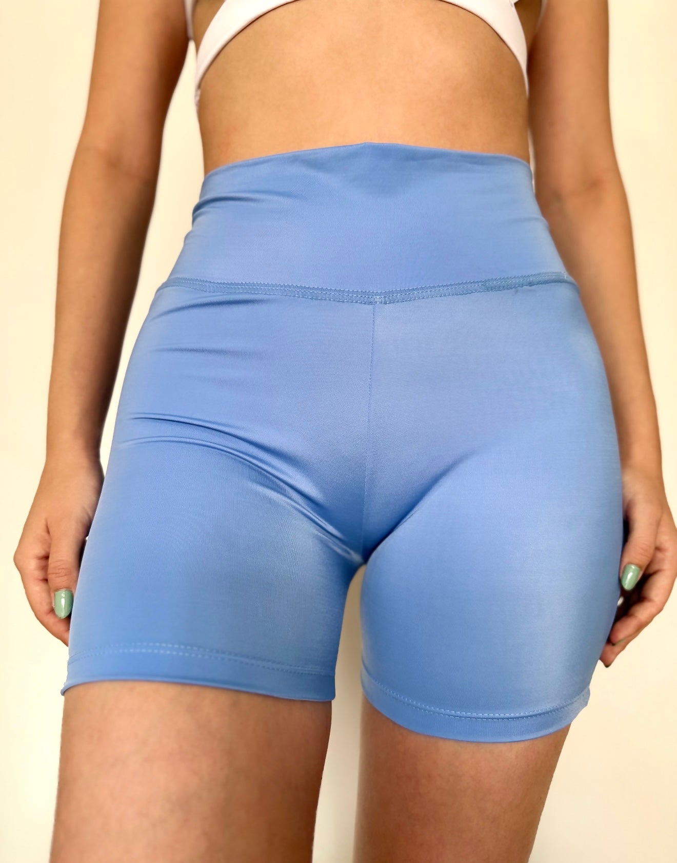 Short deportivo Esencial - Tela premium